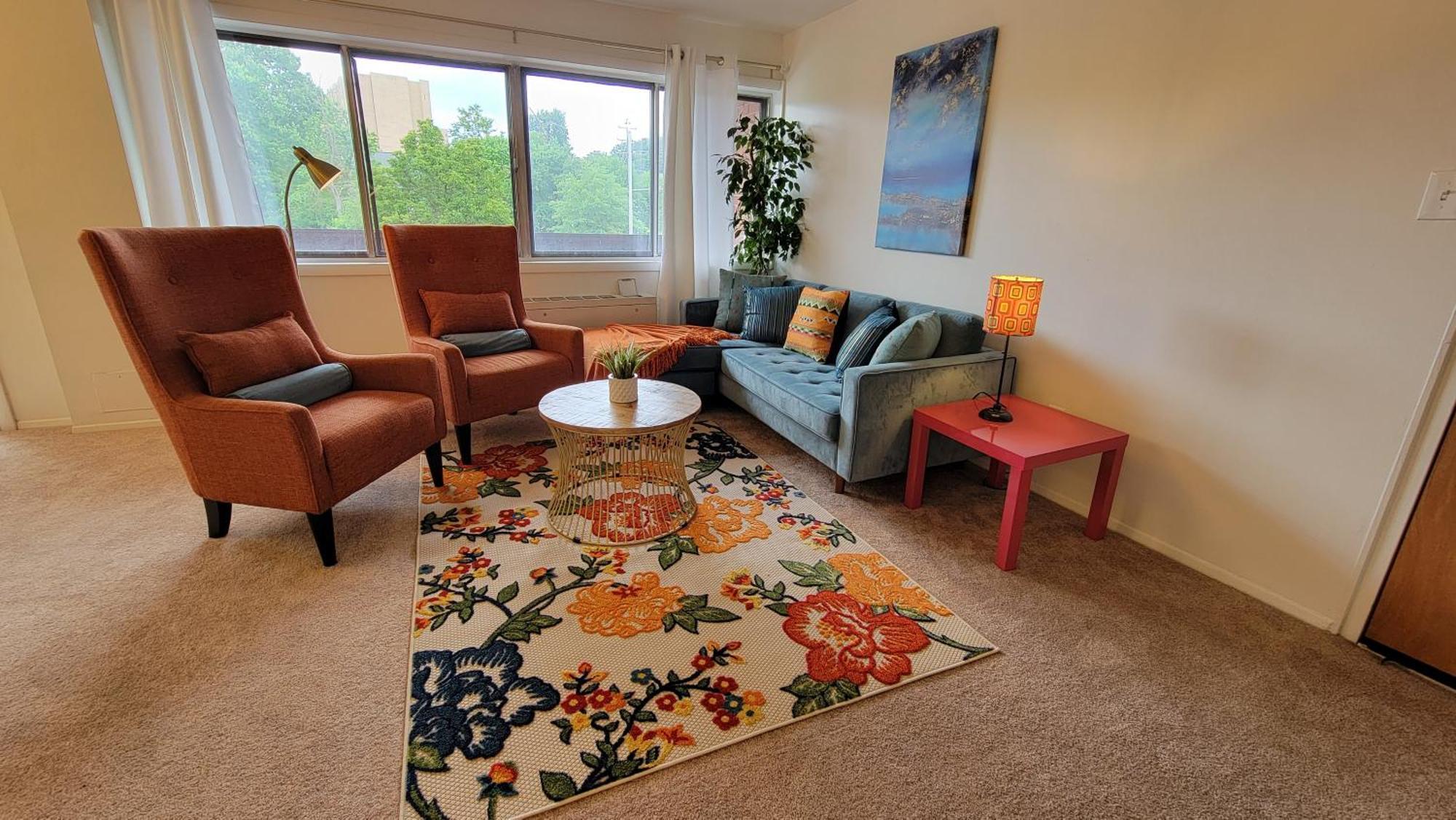 Apartment, One Bedroom *