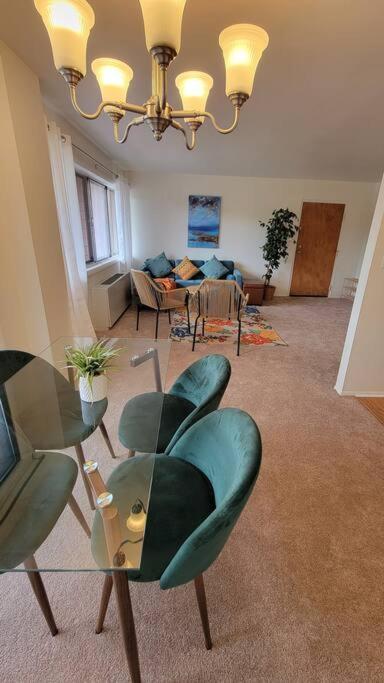 Apartment, One Bedroom Arlington